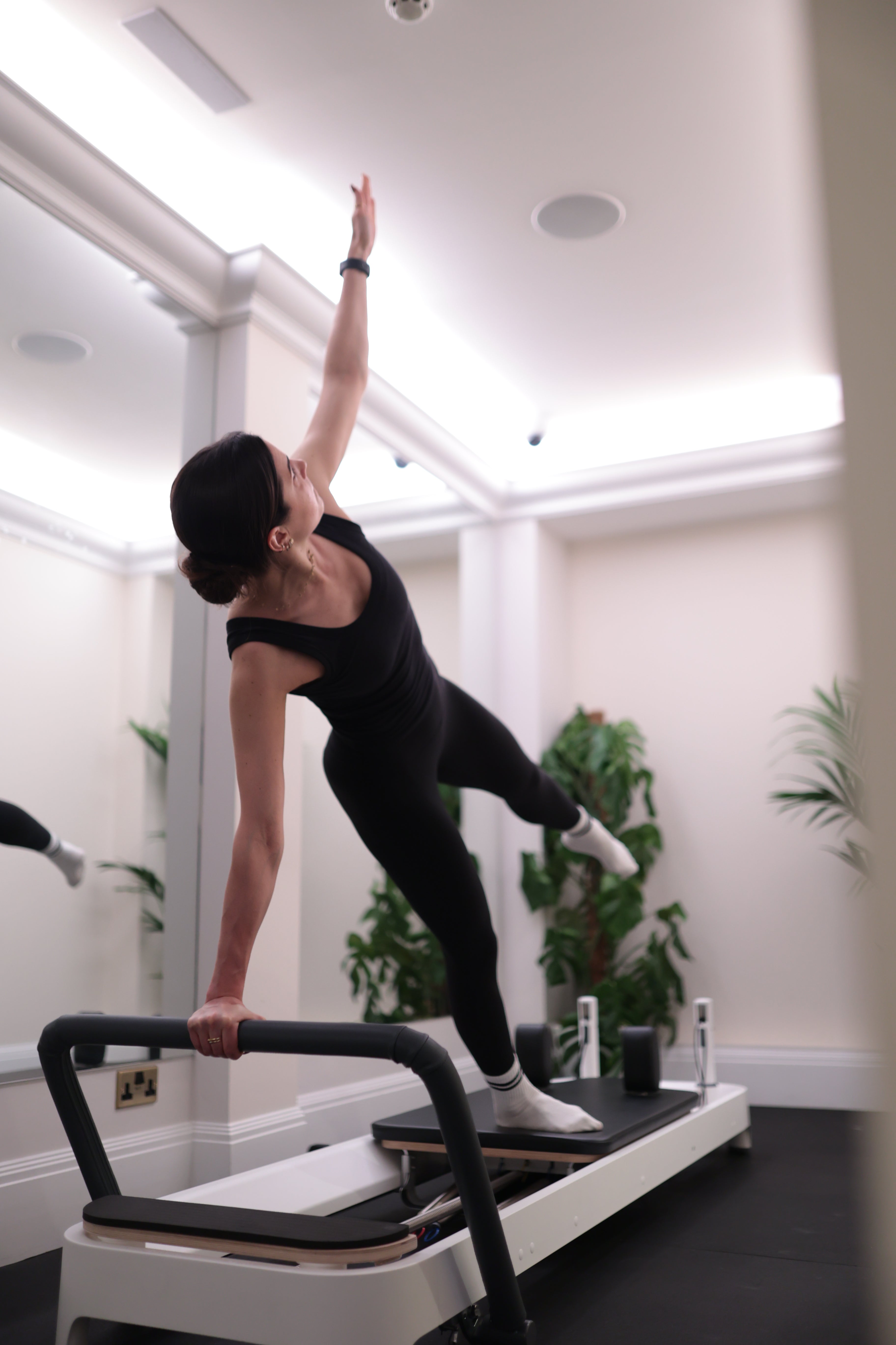 Top London Celebrity Trainer and internationally recognised Pilates instructor Aimee Victoria Long and her team conducting 1-2-1 personal training session, private reformer pilates session, strength and conditioning session, barre session